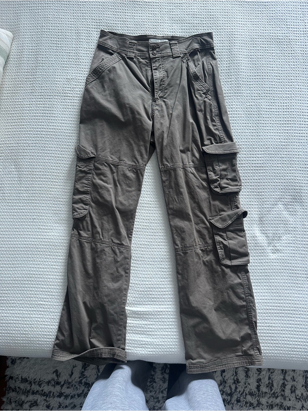 Abercrombie & Fitch Curve Love High Waisted Cargo Pants in Hunter Green